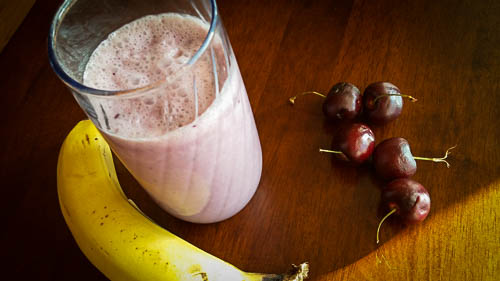 Banana_Cherry_Smoothie_with_Coconut