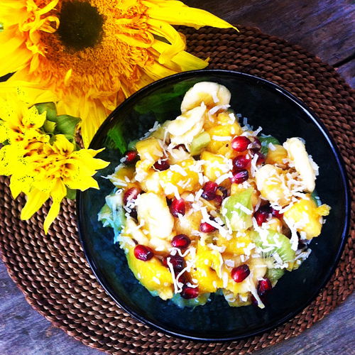 Tropical_Fruit_Salad_with_Coconut