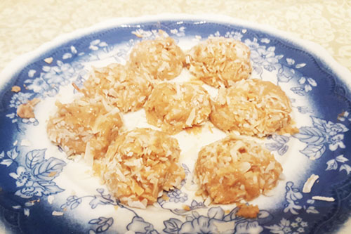 No Bake Gluten-free Peanut Butter Coconut Balls